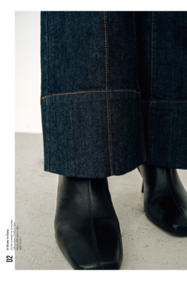 Editorial fashion lookbook exploring soft power, modern silhouettes and quiet confidence. Photographed by Berlin-based fashion photographer Miriam Dang.