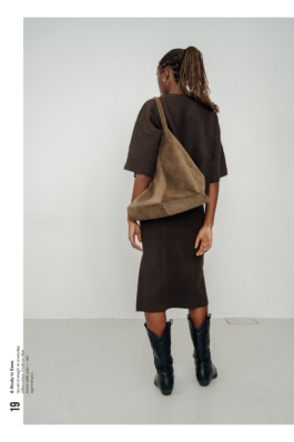 Editorial fashion lookbook exploring soft power, modern silhouettes and quiet confidence. Photographed by Berlin-based fashion photographer Miriam Dang.